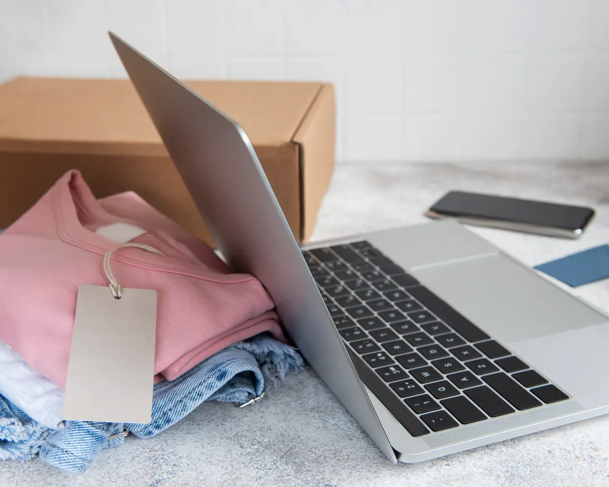 Retail & E-Commerce